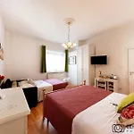 招待所 Pit Stop 3*