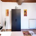 招待所 Pit Stop 3*